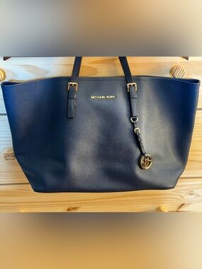 Authentic Michael Kors Large Tote Canvas Leather Tech Handbag Jet Set. Navy Blue